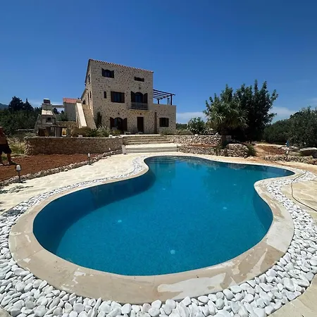 Hébergement de vacances Aphrodite Private Heated Pool